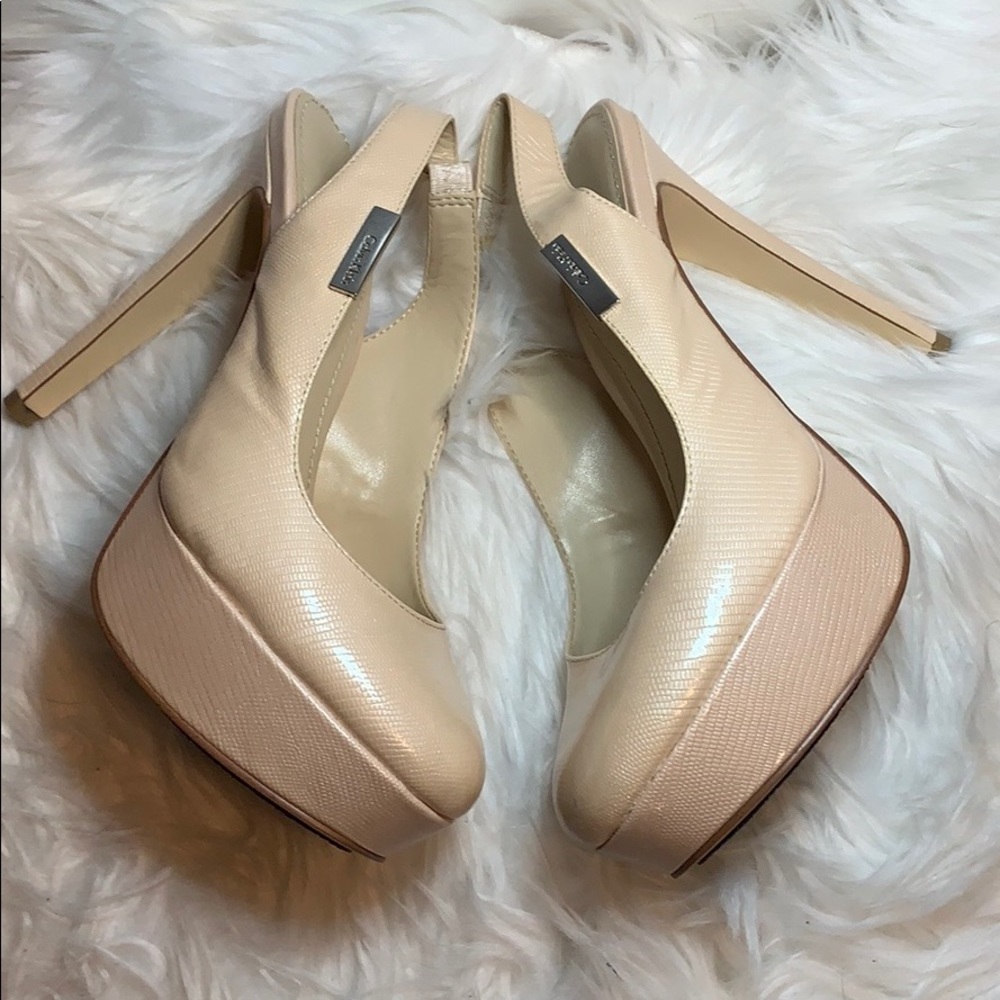 Calvin Klein - heels with pump